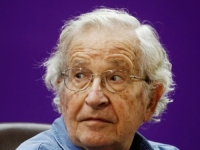 ŠOKANTNI EMAILOVI RAZOTKRILI SVE: Noam Chomsky od pedofila Epsteina uzeo 270.000 dolara, pa lagao javnost