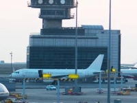 DA SE NAJEŽIŠ: Snimka slijetanja aviona u maglovito Sarajevo kruži društvenim mrežama...