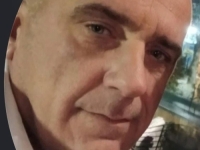 ZBOG DVOSTRUKOG SVIREPOG UBISTVA NOŽEM: Policija objavila fotografije monstruma za kojim se traga