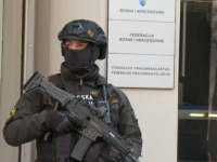 ODUZETI LAPTOPI, DOKUMENTACIJA: Po naredbi POSKOK-a policija pretresa ured premijera FBiH, Ministarstvo prometa...