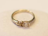 POKRALA ZLATARU: Ukradeni prsten prodala u bescijenje