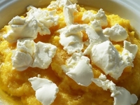 KAD STE U ŽURBI I NEMATE VREMENA: Napravite domaću puru na tradicionalni način i oduševite ukućane… 