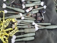 ODLOŽENO U BLIZINI KUĆA: Na jugu zemlje pronađen arsenal oružja, trombloni, bombe...