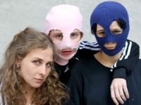 PUTIN NE PRAŠTA: Feministički punk bend proglašen 'ekstremističkom organizacijom' u Rusiji, sreća pa su godinama u egzilu