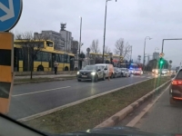 LANČANI SUDAR: Saobraćajna nesreća u Sarajevu, jedna osoba prebačena u bolnicu