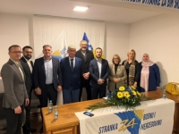 EFENDIĆEVA PORUKA IZ SREBRENICE: 'Cijelom Bosnom i Hercegovinom osjeća novi talas podrške'