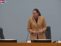 DODIKOVA 'ZVIJEZDA' OPET U CENTRU PAŽNJE, GORA OD STEVANDIĆA: Sama sebi daje riječ, opoziciji gasi mikrofone