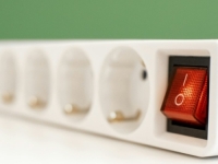 STRUČNJACI OTKRIVAJU: Četiri uređaja u kući koja tiho nabijaju ogroman račun za struju