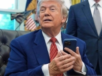 NIJE UOPĆE SMIJEŠNO: Trump uputio skandaloznu i uvredljivu božićnu čestitku