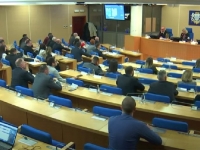 BURNO U SUSJEDSTVU: Šefovi klubova odbornika opozicije i vlasti složni u povećavanju iznosa naknade...