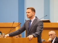 BANJALUČKI PROFESOR SECIRAO STANJE U RS-u: 'Opozicija daje sve od sebe da u glupostima i stupidnim idejama nadmaši vlast'