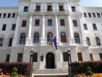 DRAMATIČNO SUĐENJE: Maloljetnik koji je napao gradonačelnika i policajku dobio šestomjesečnu kaznu rada za opće dobro