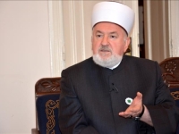 BIVŠI REIS MUSTAFA CERIĆ UPOZORAVA: 'Ne nasjedajte na opasne priče Fatmira Alispahića'