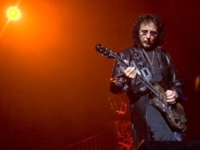 GITARISTA BENDA 'BLACK SABBAHT': Prodao gitaru za 50.000 funti i donirao u humanitarne svrhe