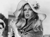 VOLJELA JE ŽIVOTINJE, LJUDE BAŠ I NE: Brigitte Bardot podržavala agresiju Srbije na BiH