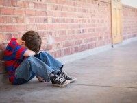 NOVI STRAVIČAN SLUČAJ U MOSTARU: Učenika osnovne škole silovalo više starijih dječaka