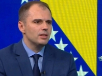 REUF BAJROVIĆ, OTVORENO: 'Mučno je gledati kako HDZ i SNSD ponižavaju Trojku!' (VIDEO)