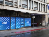 ZBOG DOJAVE O POSTAVLJENOJ BOMBI: Evakuirana zgrada HDZ-a