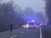 SAOBRAĆAJ OBUSTAVLJEN: Težak udes na magistralnom putu M-17