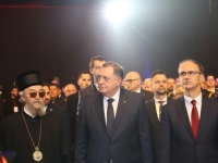 DW O PROSLAVI NEUSTAVNOG 'DANA RS': taktičko povlačenje pred pritiscima iz Washingtona