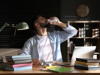 OPASNO JE: Kardiolozi otkrili šta se dešava sa srcem kad svaki dan pijete energetska pića