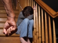 'NEJASNI POSTUPCI TUŽIOCA': Advokat žestoko opleo po oslobađajućoj presudi Banjalučaninu optuženom za TEŠKO NASILJE u porodici