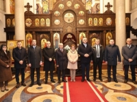 ZAKLELI SE (U)CRKVI: Minić i ministri položili zakletvu u crkvi - SPC i Vlada RS kontra sekularne BiH