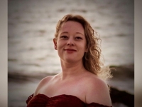 KO JE ŽENA ČIJE JE UBISTVO POKRENULO LAVINU PROTESTA U SAD-u: Imigracijski agenti tokom racije usmrtili majku troje djece