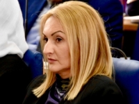 ZASTUPNICA U SKUPŠTINI KS PODNOSI INICIJATIVU: 'Angažovati nezaposlene osobe da čiste snijeg'