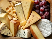 JEDEMO GA SVAKI DAN, A VEOMA JE OPASAN: Kardiolozi tvrde da ovaj sir može ugroziti zdravlje srca