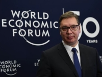 VUČIĆ U DAVOSU PORUČIO: 'Moramo malo da se 'sakrijemo ispod kamena' dok ovo ne prođe'