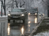 UPOZORENJE VOZAČIMA: Pojava ledene kiše i magle zabilježena je na širem području...