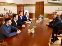 STUDENTI FPN-a U VIJEĆNICI: Gradonačelniku Avdiću predstavili i projekat 'Lokalna i regionalna politika u praksi'