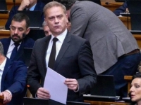 'ZOVI ANA KOPMANA I URSULU...': Borko Stefanović zatresao Srbiju, pogledajte istup u skupštini koji je ogolio Vučićev režim...