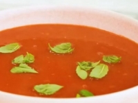 SAD JE PRAVO VRIJEME: Napravite paradajz-čorbu prema našem receptu i izenadite organizam...