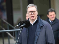 SRBIJA KAO RIJALITI ŠOU: Vučić se prijavio na TikTok, komentarisao uvrede i smiješne snimke, pričao s Bakom Prasetom...