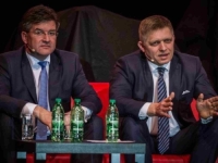 BIVŠI VISOKI PREDSTAVNIK U BiH U CENTRU SKANDALA: Procurile nove poruke, odmah je dao ostavku...