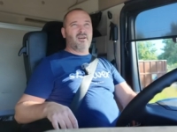 ČOVJEK IZ NJEMAČKE POKAZAO SVOJE PLATNE LISTE: 'Da mi HRT dođe, istjerao bih ih van' (VIDEO)