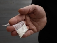 TOKOM PRETRESA UHAPŠENE DVIJE OSOBE: Pronađen pištolj u ilegalnom posjedu i oko pola kilograma droge