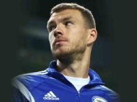 EUFORIJA U GELSENKIRCHENU: Prvi navijači Schalkea već su kupili Džekin dres