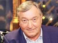 ODLAZAK KRALJA KONTROVERZI: Preminuo Erich von Däniken, čovjek koji je ubijedio svijet da su piramide izgradili vanzemaljci