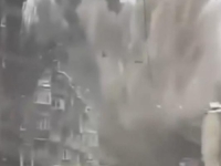 U TOKU JE SPAŠAVANJE: Rusija s dvije balističke rakete sravnila sa zemljom peterospratnicu u Harkivu (VIDEO)