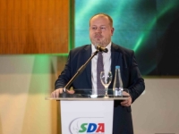 ŠABANOVIĆ SVE RAZOTKRIO: Trojka je slagala! Minimalna penzija je 390 maraka!