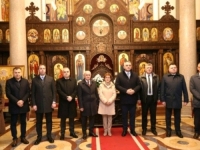 NEBOJŠA VUKANOVIĆ SE NASLAĐUJE: 'Bošnjakinja Irena položila sa srpskim ministrima zakletvu u crkvi'