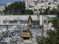 DRAMA NA BLISKOM ISTOKU: Izraelske snage istjerale uposlenike UN-a i buldožerima počeli rušenje objekata