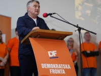 ŽESTOKA REAKCIJA DEMOKRATSKE FRONTE: 'Upozoravali smo Trojku da ne podrži Vukoju. Sada svi vidimo posljedice...!'