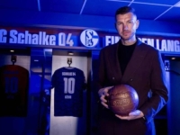 DESOVI SE ŠTAMPAJU, NAVIJAČI NA NOGAMA: Džekomanija trese Njemačku, pogledajte reakcije sa društvenih mreža... (VIDEO)