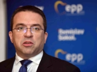 SOKOLU JE BOLJE DA ŠUTI NE SRAMOTI SE: Njegove prijetnje su znak slabosti!