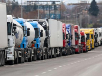 BLOKIRANO VIŠE OD 20 GRANIČNIH PRELAZA: Objavljen uslov za prestanak protesta prevoznika