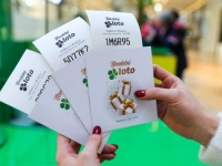 PODIJELJENO 2,7 MILIONA EURA NA LUTRIJI, CIJELA ZEMLJA NA NOGAMA: Dijelili se stanovi, zlato, novac...